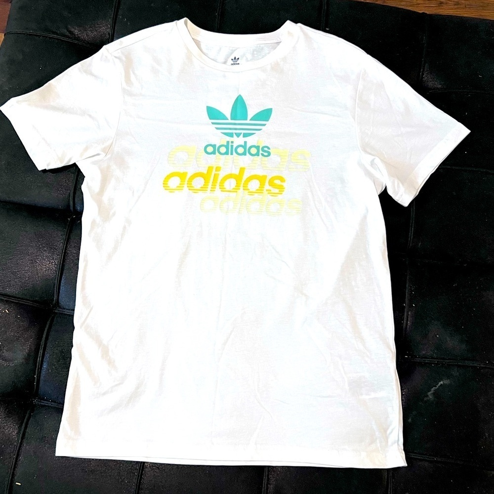 Adidas T-Shirt​-NEW​​​
